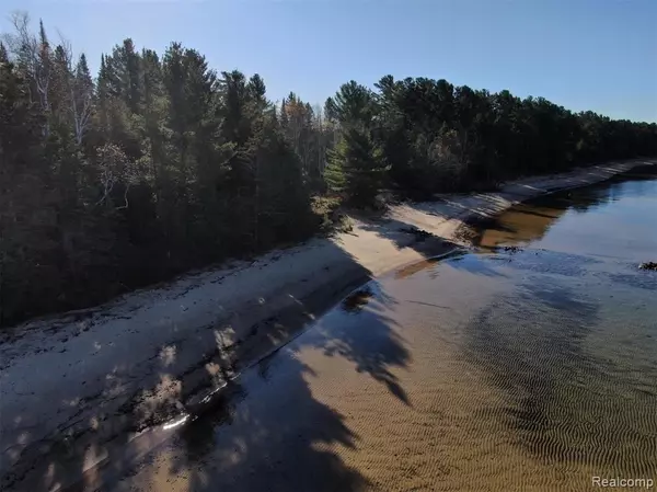 Bay Mills, MI 49715 9311,4680 S Bay Mills Point Road