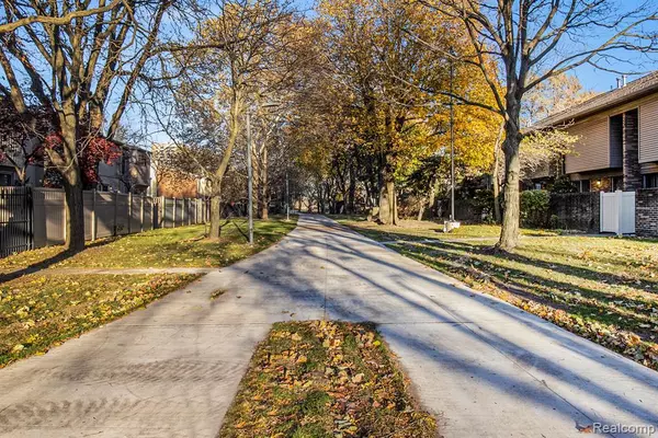 Detroit, MI 48207,1226 Saint Aubin Place