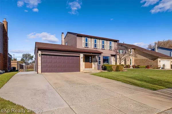 Sterling Heights, MI 48310 4949,2849 Elmcrest Road