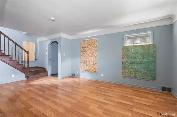 Detroit, MI 48213 2030,13136 Maiden Street