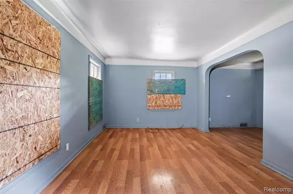 Detroit, MI 48213 2030,13136 Maiden Street