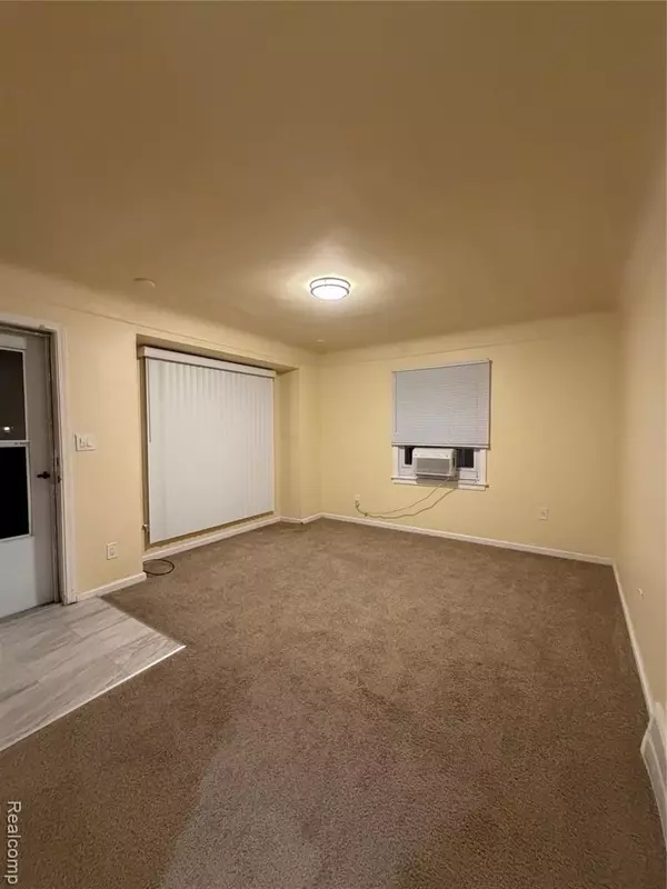 Inkster, MI 48141 1302,776 John Daly Street