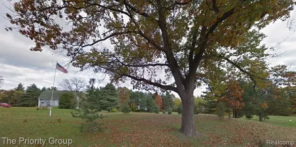 Lake Orion, MI 48359 2242,2500 JUDAH Road