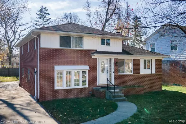 17377 Avilla Boulevard, Lathrup Village, MI 48076 2851