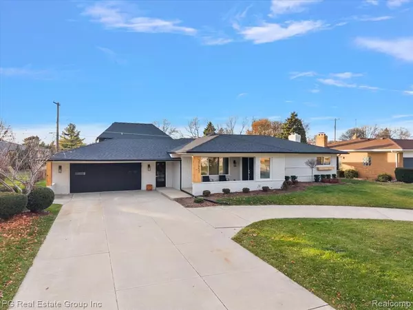 Sterling Heights, MI 48312 1933,37657 Irene Drive