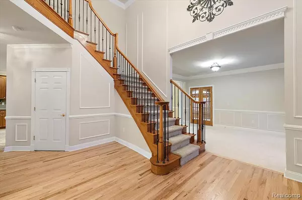 Novi, MI 48374 2125,26566 Anchorage Court