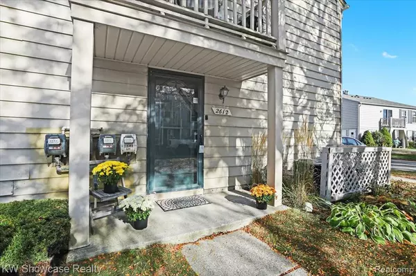 Lake Orion, MI 48360 1758,2612 Wildwood Court