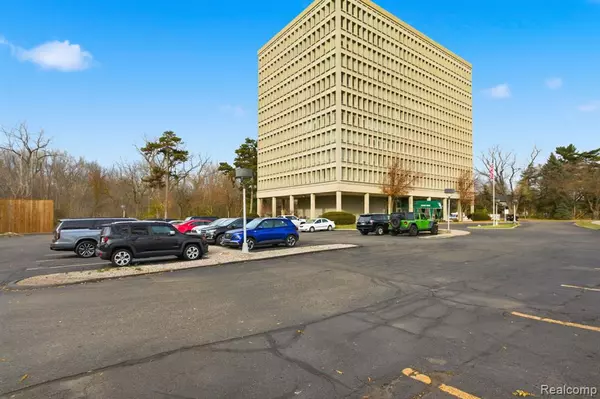 Dearborn, MI 48124 2199,22700 Garrison Street