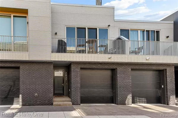 2837 BRUSH, Detroit, MI 48322