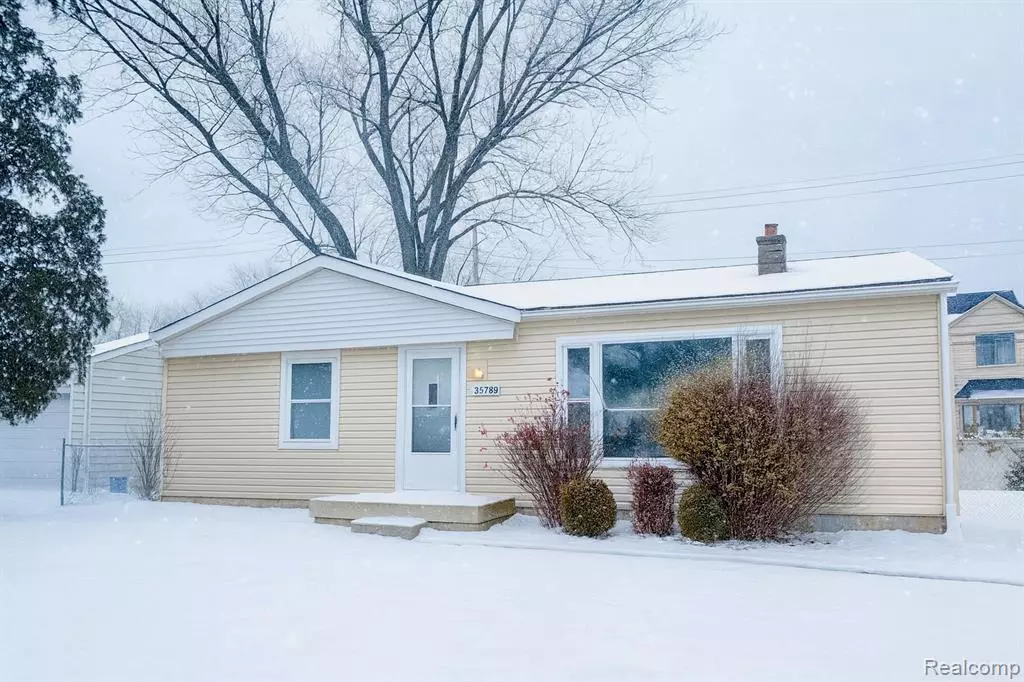 Livonia, MI 48152 3567,18785 Middlebelt Road