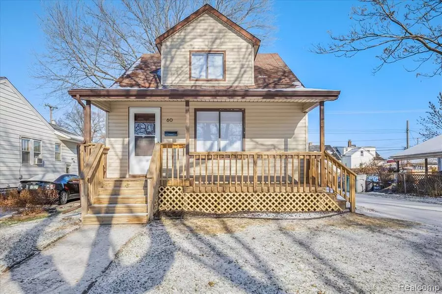 60 W Harry Avenue, Hazel Park, MI 48030 2038