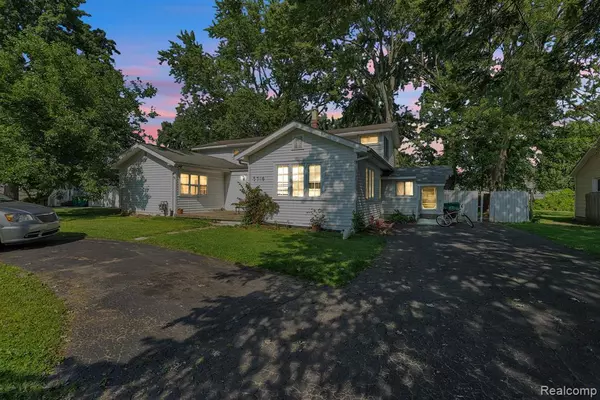 5706 Cardwell Street, Garden City, MI 48135 2958