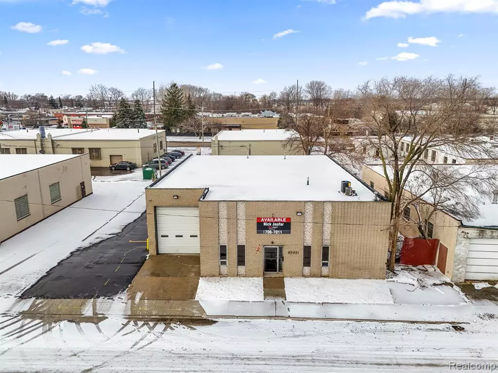 Warren, MI 48089 4496,23201 Roseberry Avenue