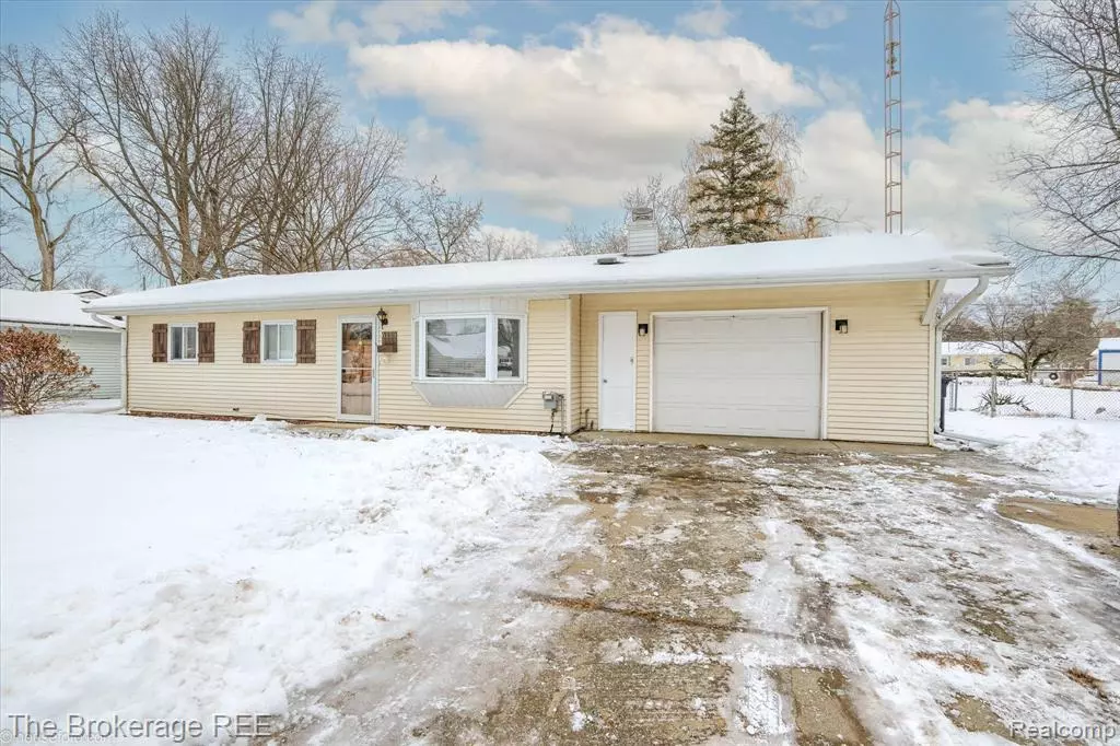 Grand Blanc, MI 48439 8530,6155 Westdale Drive