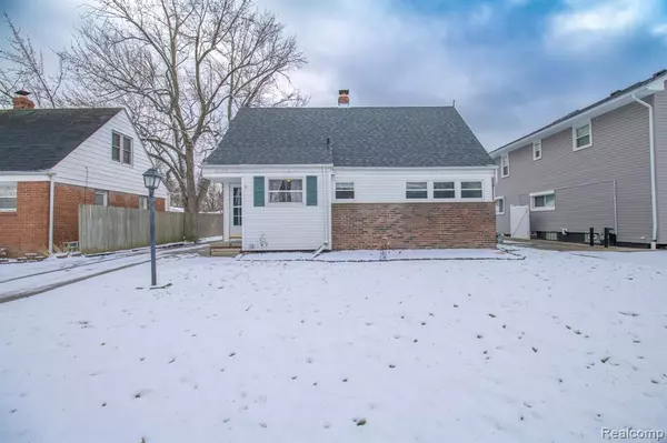 Harper Woods, MI 48225 1630,20000 Lancaster Street