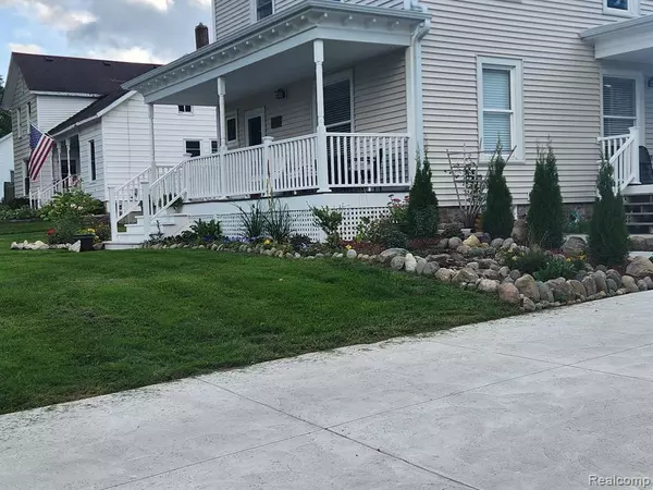 Mayville, MI 48744 9127,6158 S Fulton Street