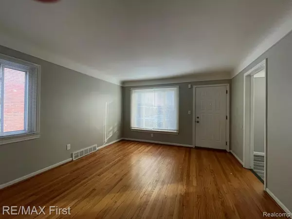 Eastpointe, MI 48021 1526,23113 HAYES Avenue