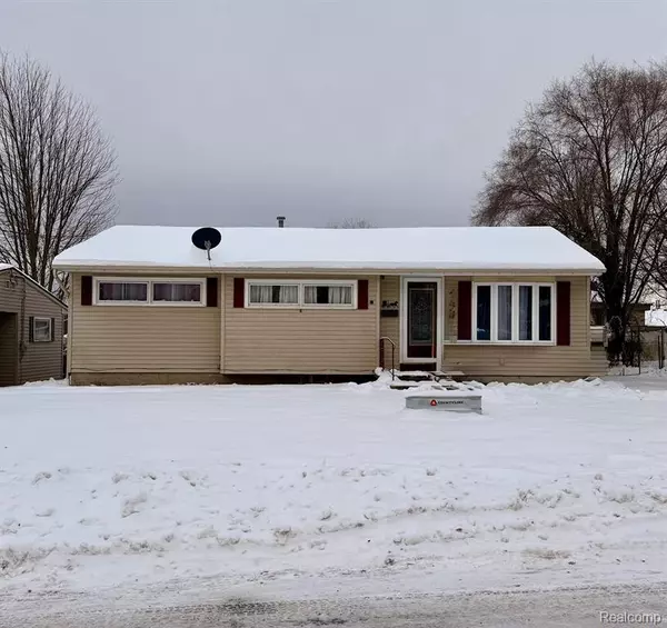 766 Louisa Street, Mount Morris, MI 48458 1735