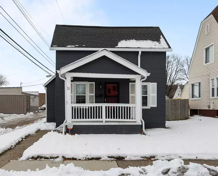 31 Manatee Avenue, Hazel Park, MI 48030 1333
