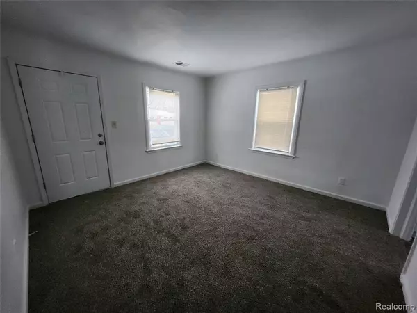 Redford, MI 48239 3636,15389 Dixie