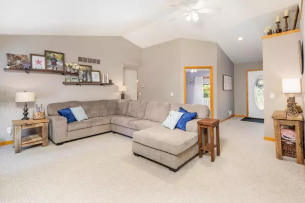 South Haven, MI 49090,74838 14th Avenue Avenue