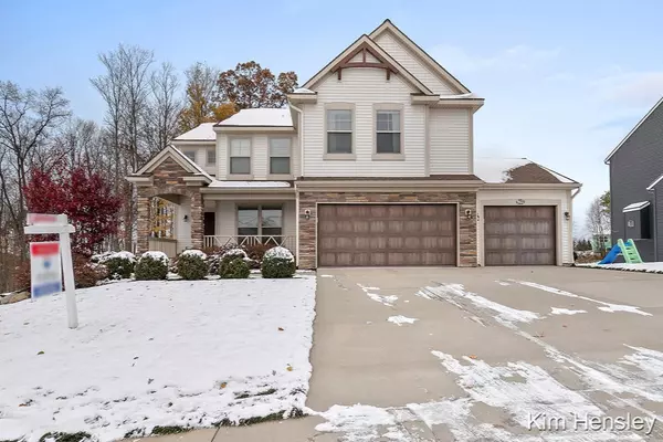 9533 Sunset Ridge Drive NE Drive, Rockford, MI 49341