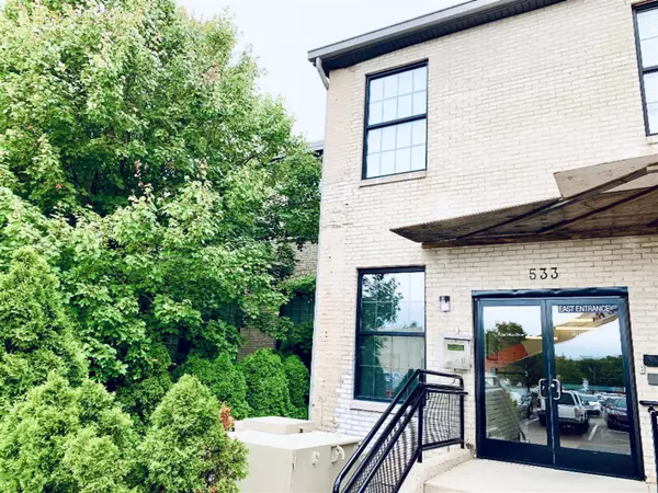 Holland, MI 49423,533 Columbia Avenue Avenue