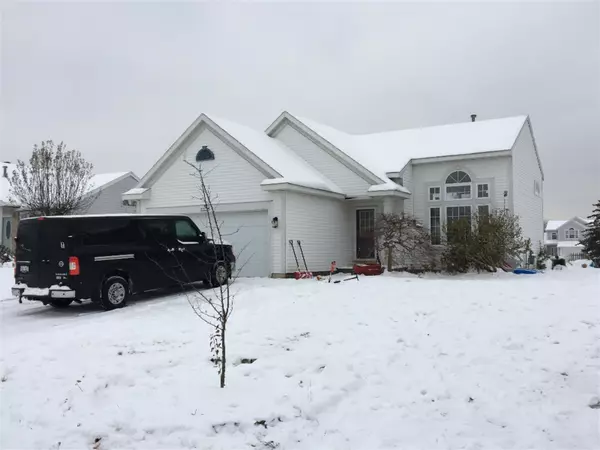 Holland, MI 49424,3275 Clear View Drive Drive