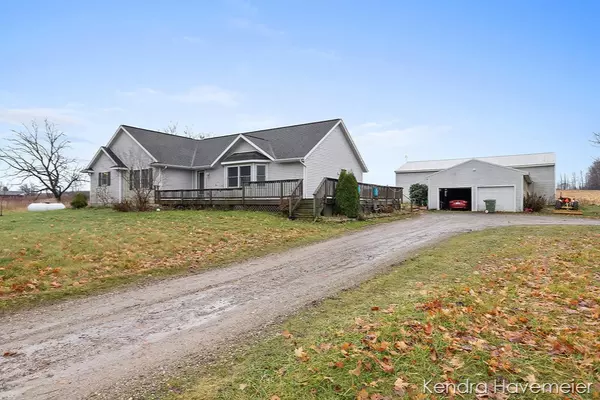 Casnovia, MI 49318,15365 Apple Avenue Avenue