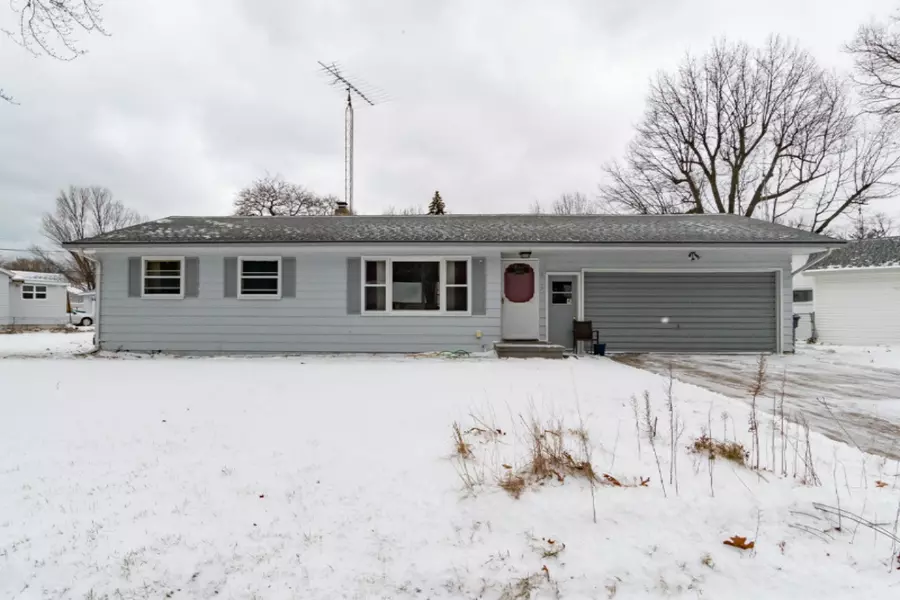 217 Ward Avenue Avenue, Update, MI 49085