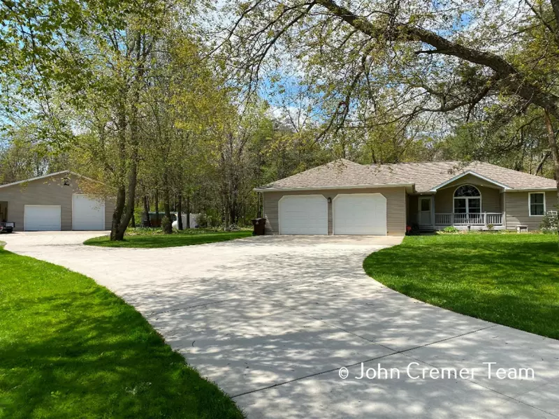 7401 Whites Bridge Road Road, Belding, MI 48809