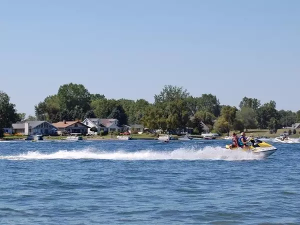 Canadian Lakes, MI 49346,9899 Eagle Pass