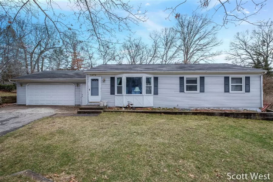 1474 Lockewood Court SE Court, Lowell, MI 49331