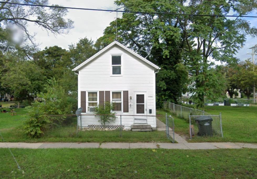 326 Mason Avenue Avenue, Muskegon, MI 49441-1946