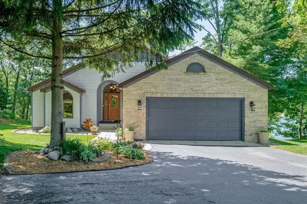 Plainwell, MI 49080,352 Highland Court Court