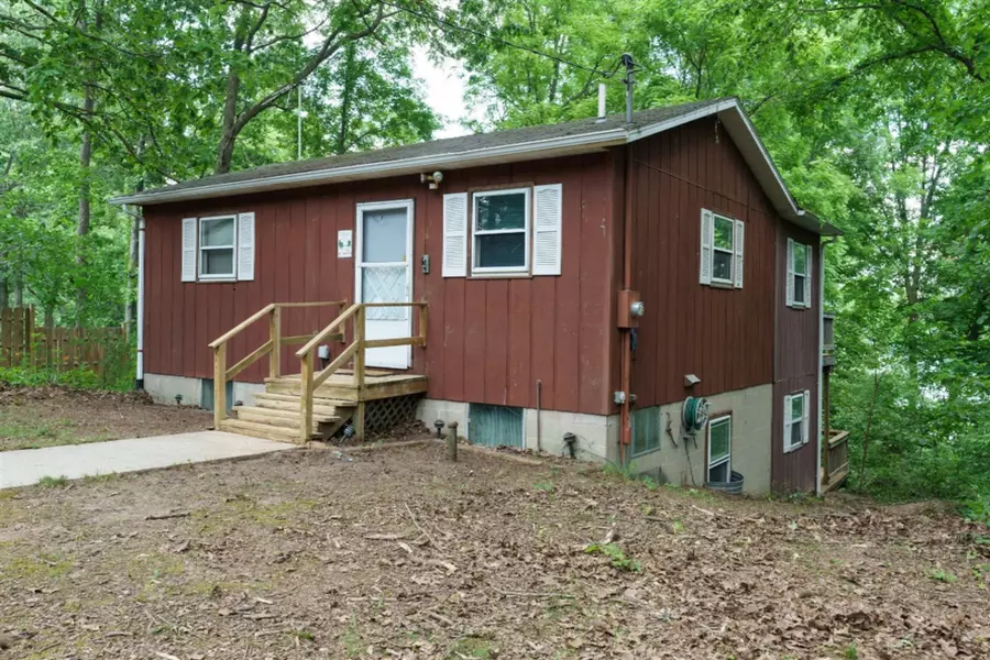 01528 38 1/2 Street Street, Bloomingdale, MI 49026