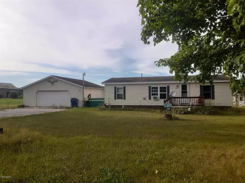 2295 W 136TH Street, Grant, MI 49327