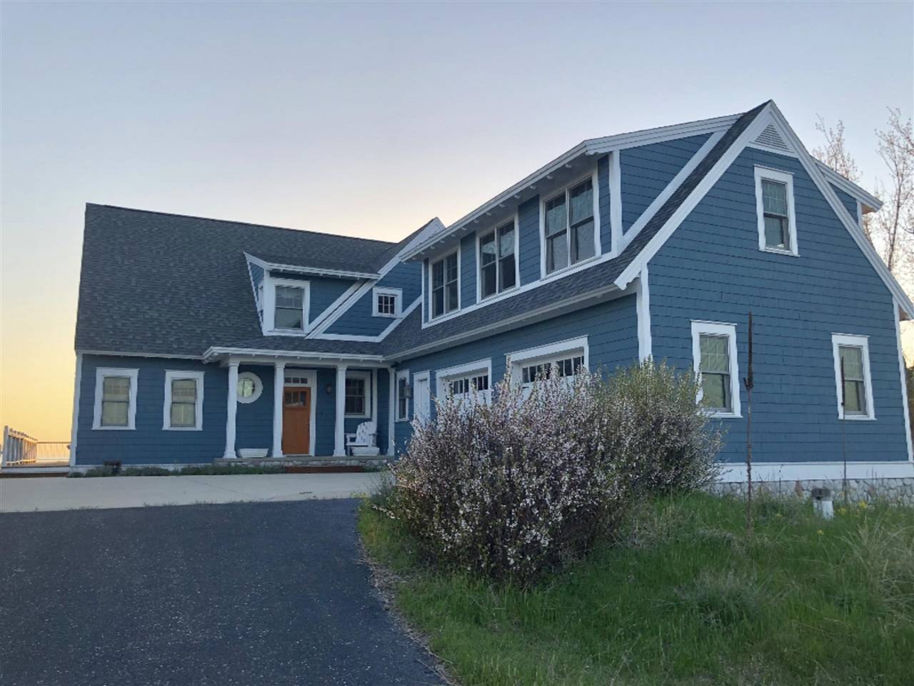 515 S Lakeshore, Ludington, MI 49431-9342