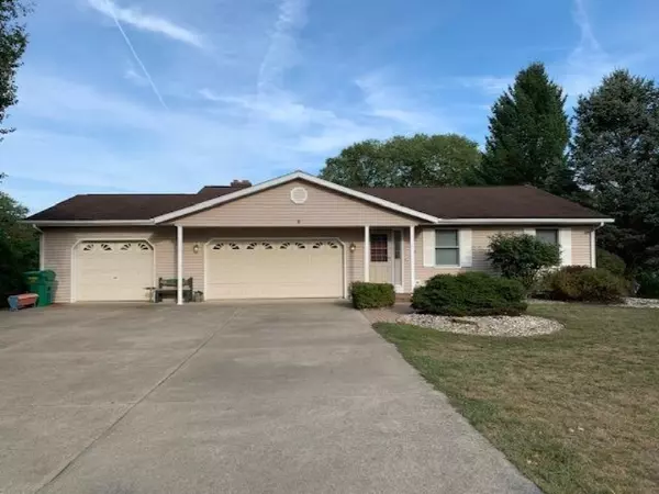 61902 Bayshore Drive Drive, Sturgis, MI 49091