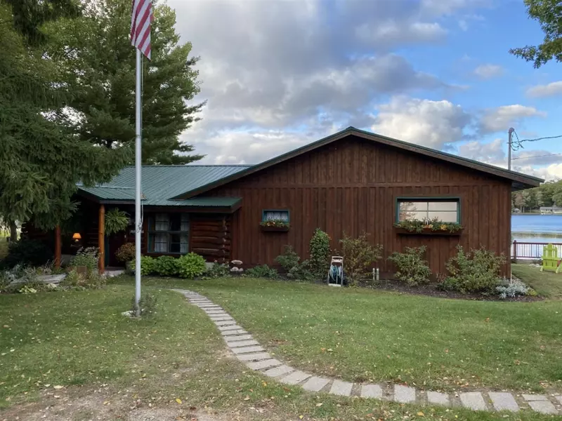 5478 N Bass Lake Road, Irons, MI 49644-8928