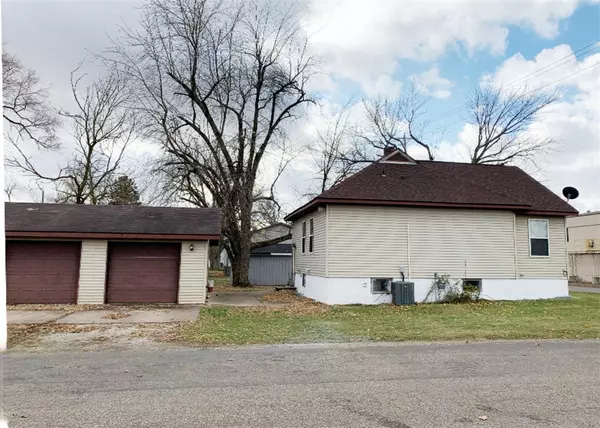 Bronson, MI 49028,416 N Ruggles Street Street