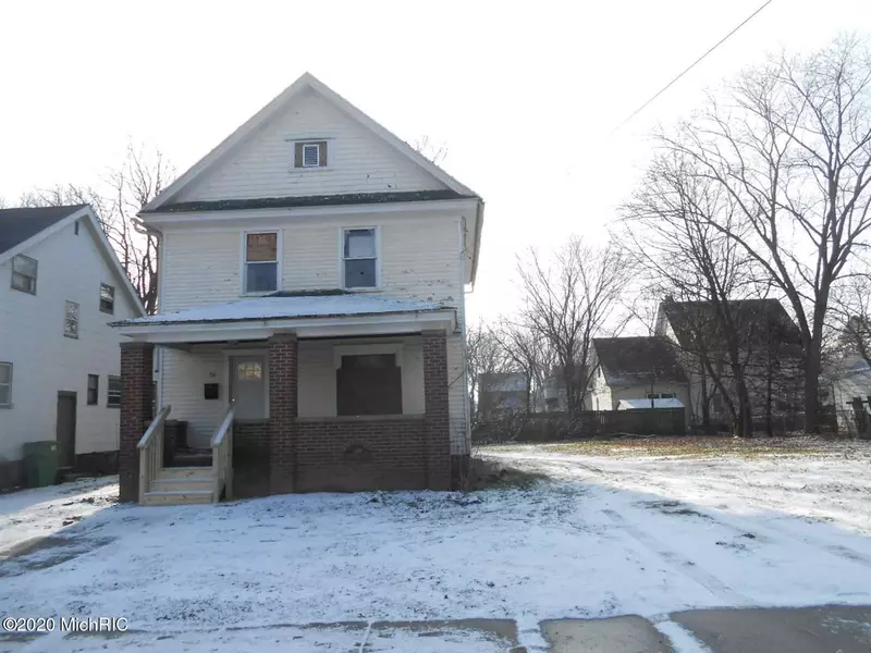 56 Lathrop Avenue, Battle Creek, MI 49014-4357