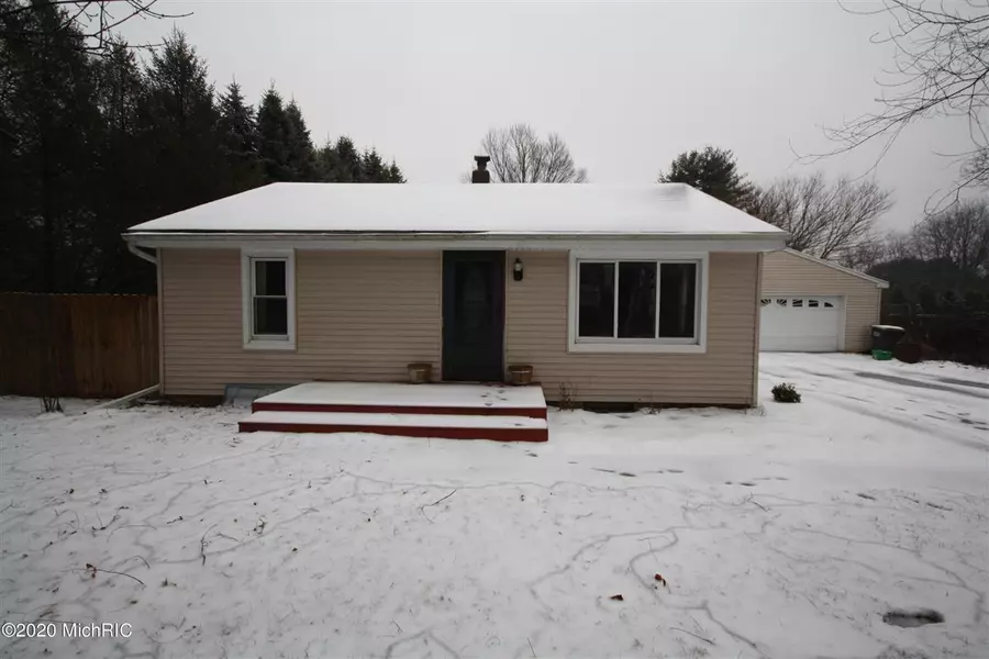 7836 N 40th Street, Augusta, MI 49012