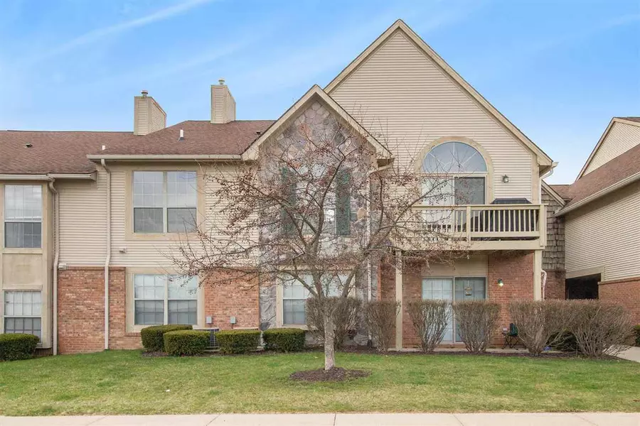 245 Brookwood Drive, South Lyon, MI 48178