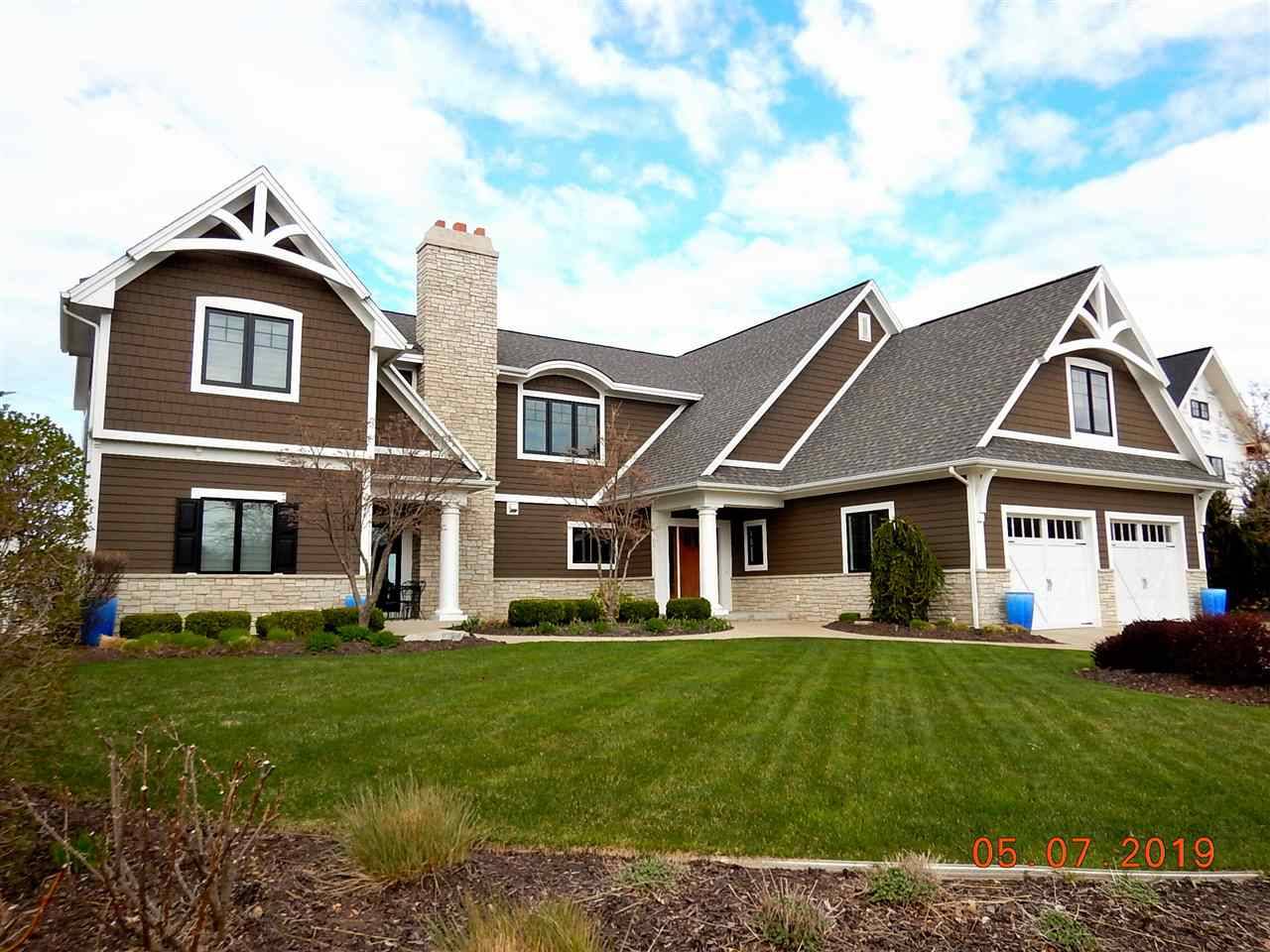 19383 North Shore Drive, Grand Haven, MI 49417