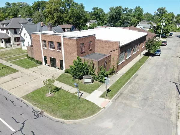 622 W Kalamazoo Avenue, Kalamazoo, MI 49007-3308