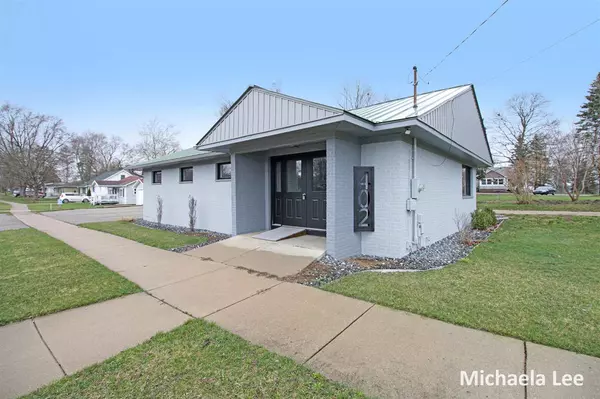 402 Thornton Street, Middleville, MI 49333-9706