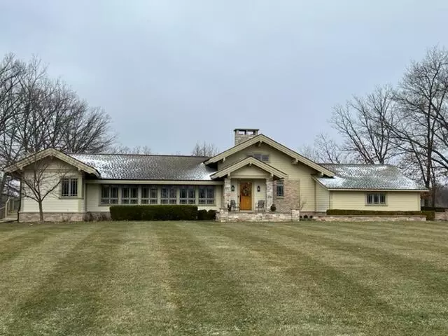 2744 Carric Court, Jackson, MI 49201-9832