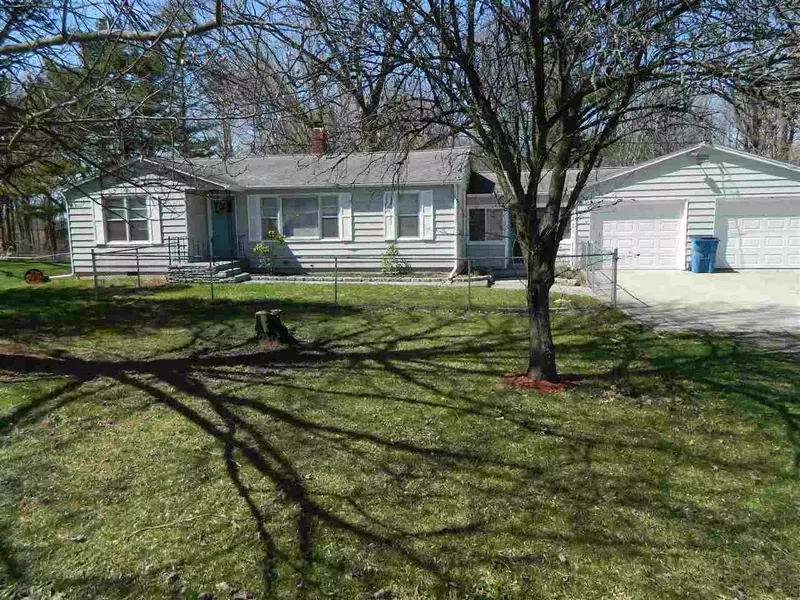 38142 CR 681, Bangor, MI 49013