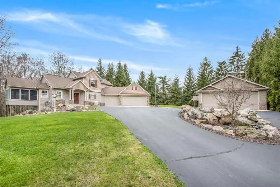 70180 Poley Drive, Sturgis, MI 49091